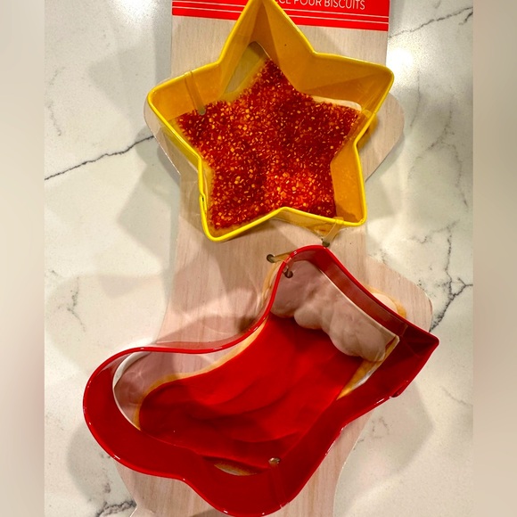 NWT Wilton Cookie Cutter Set - Picture 4 of 8